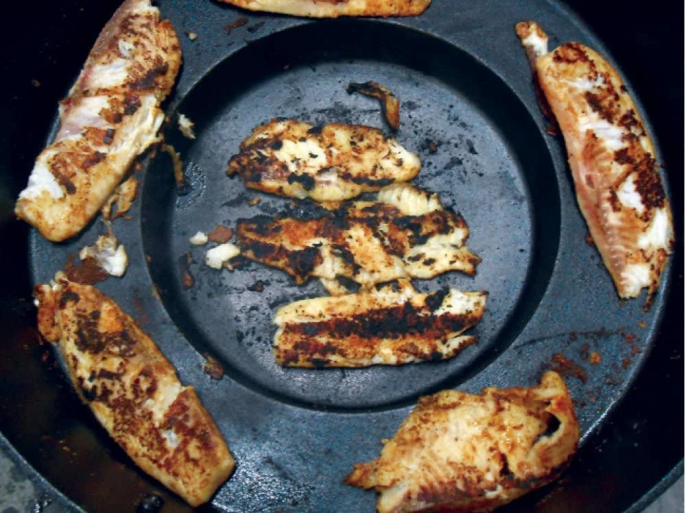 King Kooker Cast Iron Cookware 9 Quart Cast Iron – Unique Deep Fryer Dutch Oven (UFO) 3 King Kooker Cast Iron Cookware 9 Quart Cast Iron – Unique Deep Fryer Dutch Oven (UFO)