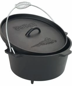 Bayou Classic 8.5 Quart Camp Dutch Oven W/ Legs Cast Iron Cookware